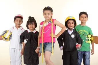 Ukg school in Krishna Nagar East